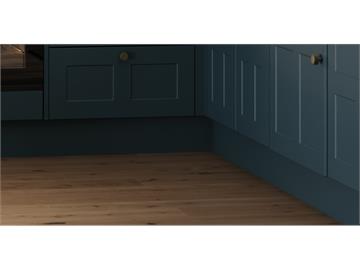 How high should kitchen plinth be?